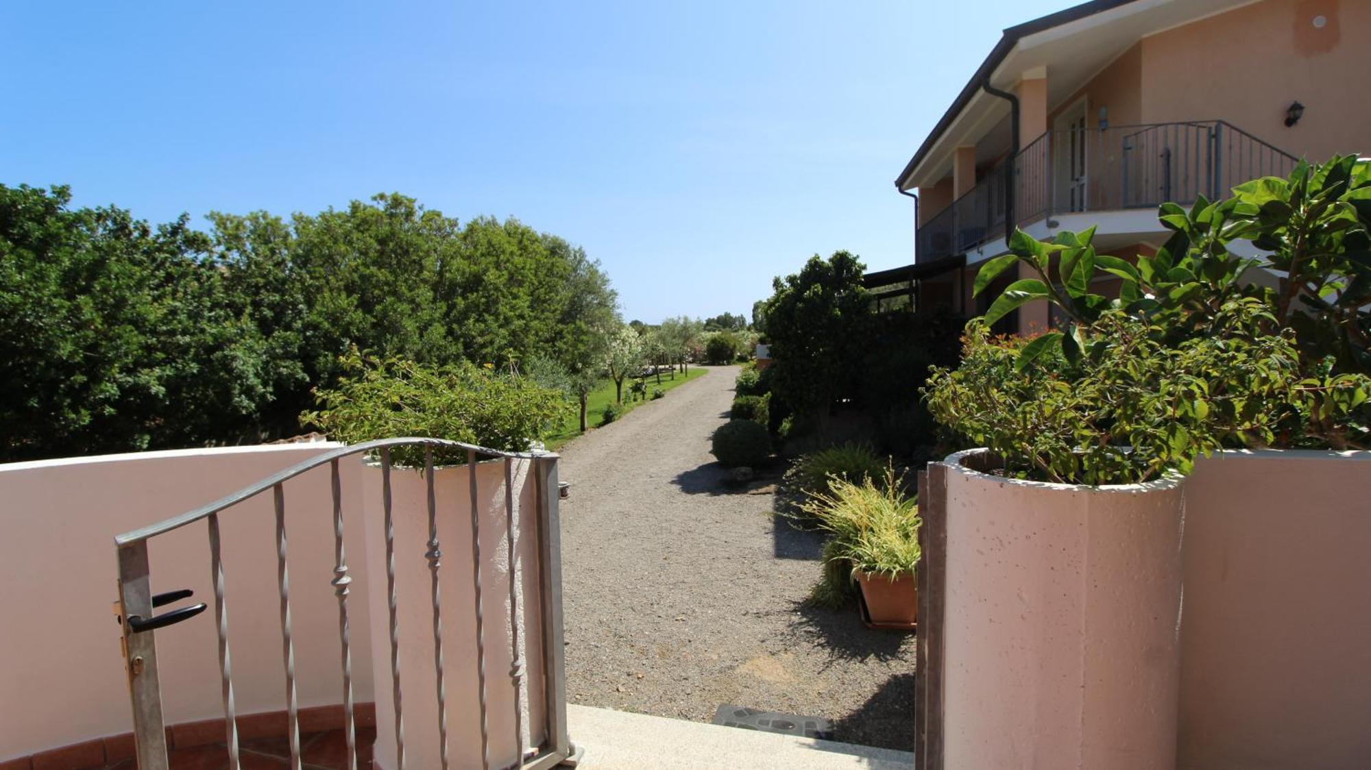 Casa Vacanze Giovanna Sant'Anna Arresi Eksteriør billede